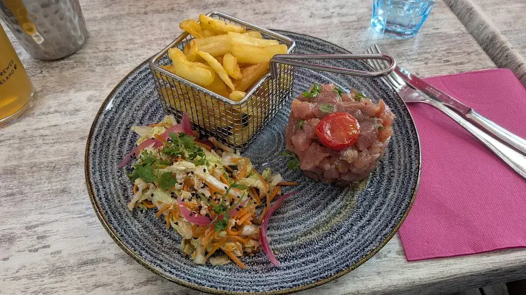 Le Chalet du Port_Menthon-Saint-Bernard_slider_image_3