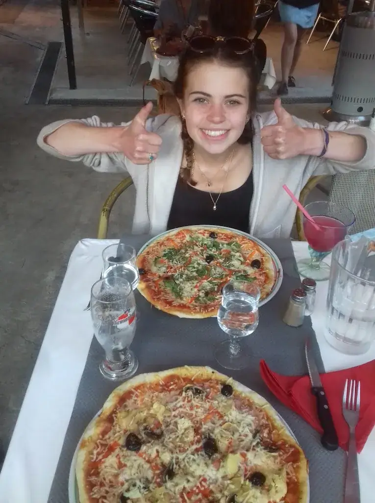 Geoff Edwards_Chez Laurent et Cathy Pizzeria_Sumène_review