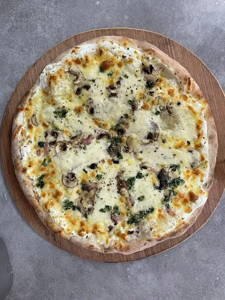 Pizzeria Napoli Sumène_Sumène_slider_image_2