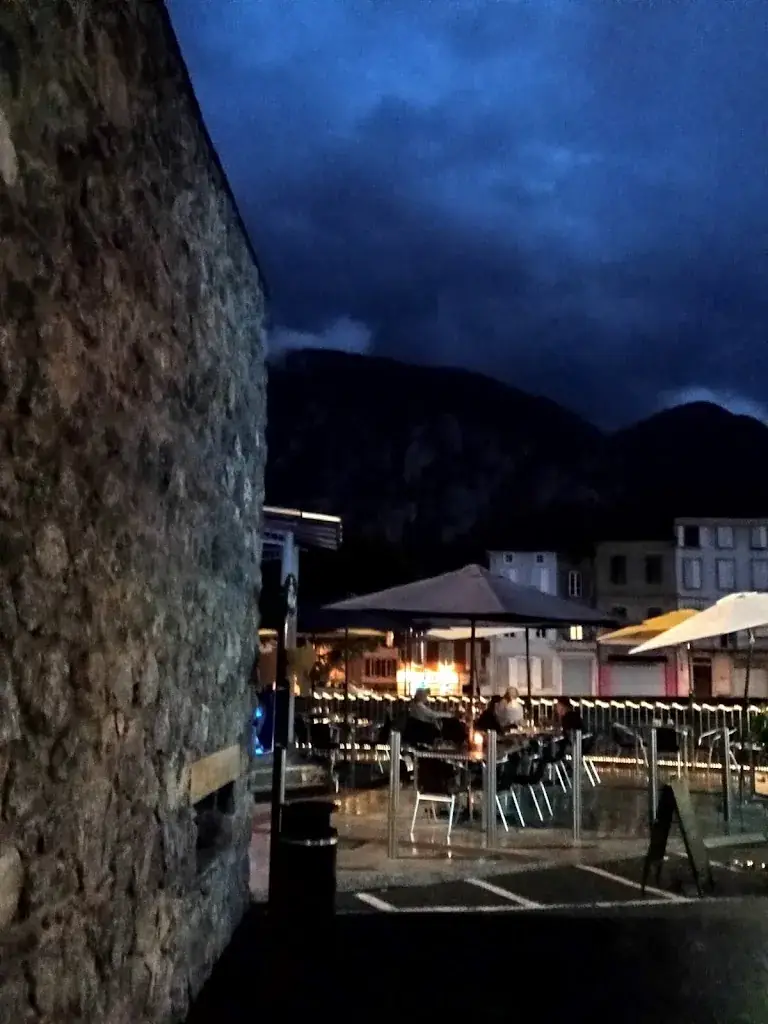 Rose L_Pizza de Peppo_Tarascon-sur-Ariège_review