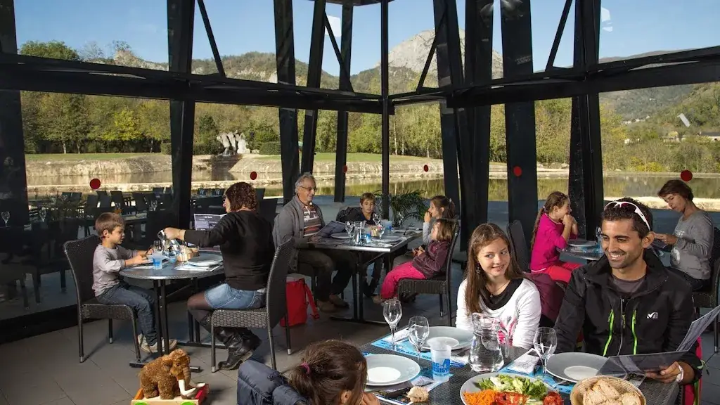 Restaurant du Parc de la Préhistoire_Tarascon-sur-Ariège_slider_image_1