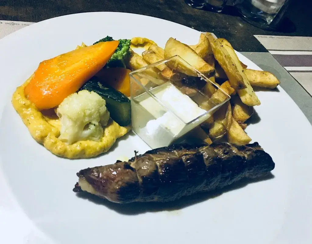 El Tky_Les Jardins de L'archeveche_Albi_review