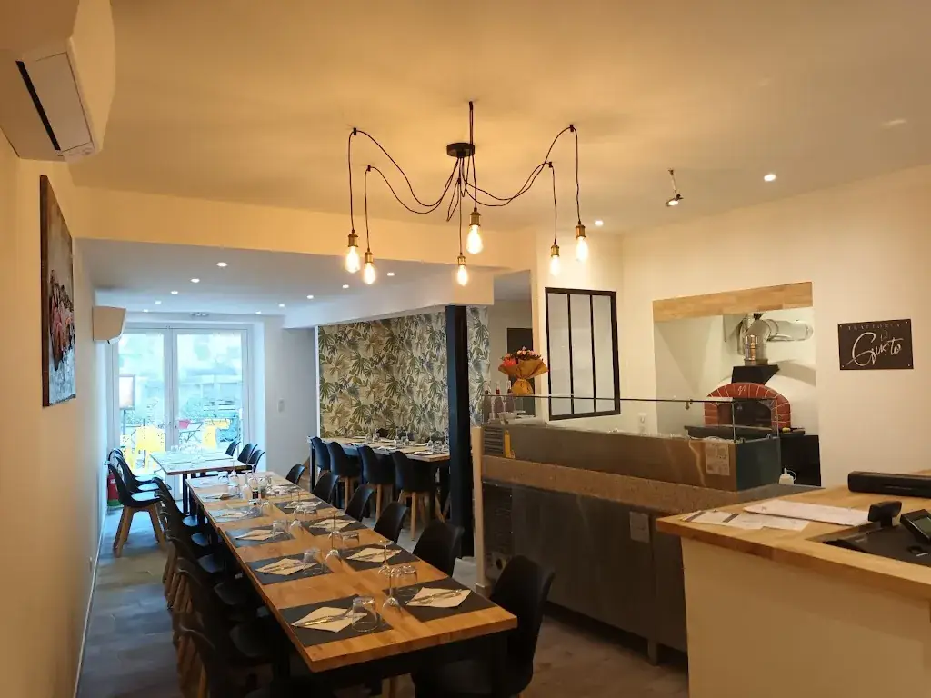 Trattoria DEL GUSTO_Tavel_slider_image_1