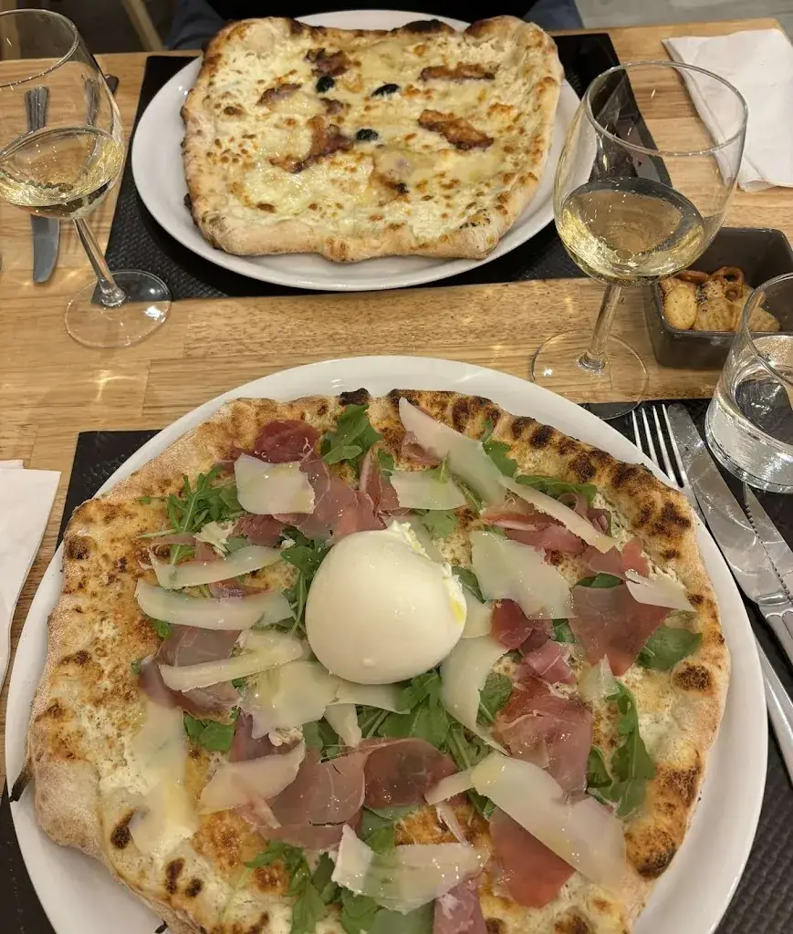 Trattoria DEL GUSTO_Tavel_slider_image_3