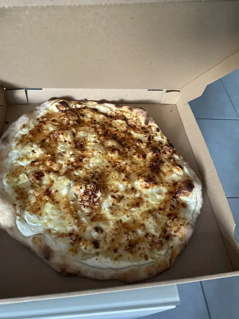 Lauriane_Pizzeria Le Pascalou TEYRAN_Teyran_review