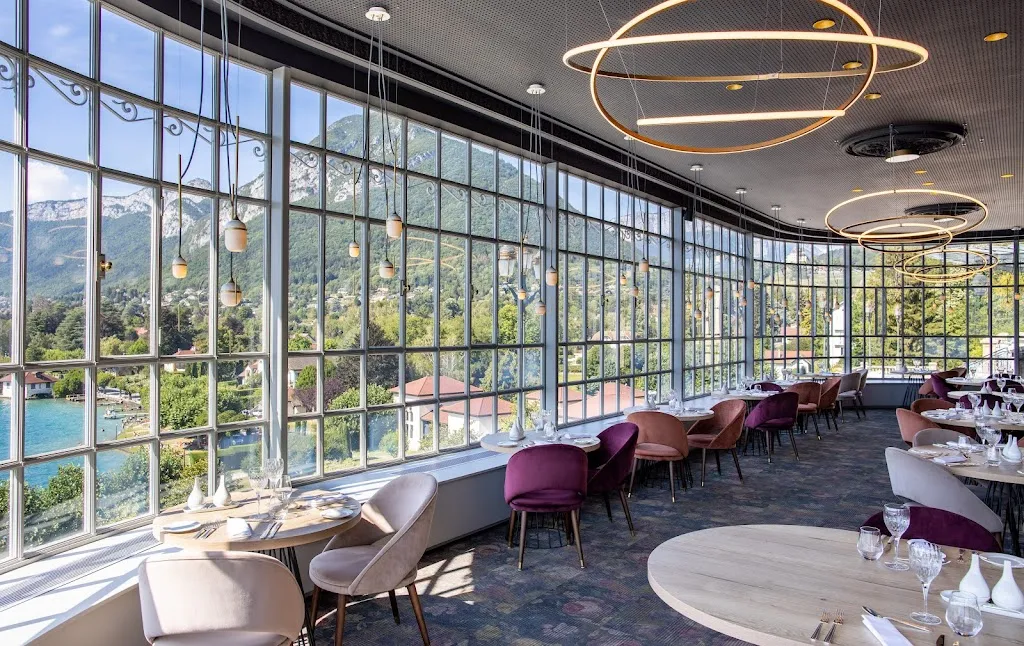 Palace Beach Restaurant restaurant in Menthon-Saint-Bernard