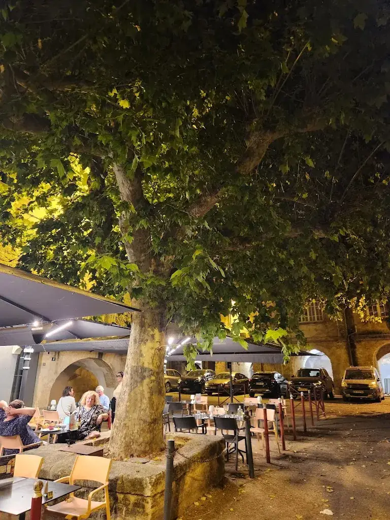 Eric De Vries_RISTORANTE SANSAVINO_Sommières_recensione