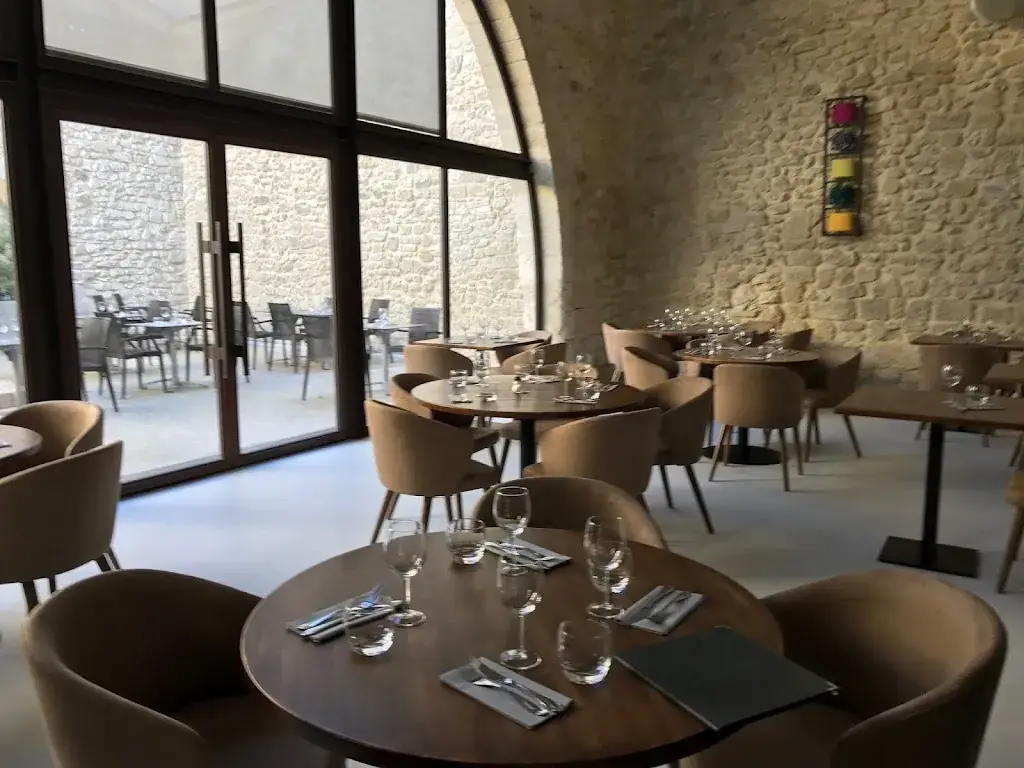 Le Patio by Lou Caléou restaurant in Sommières