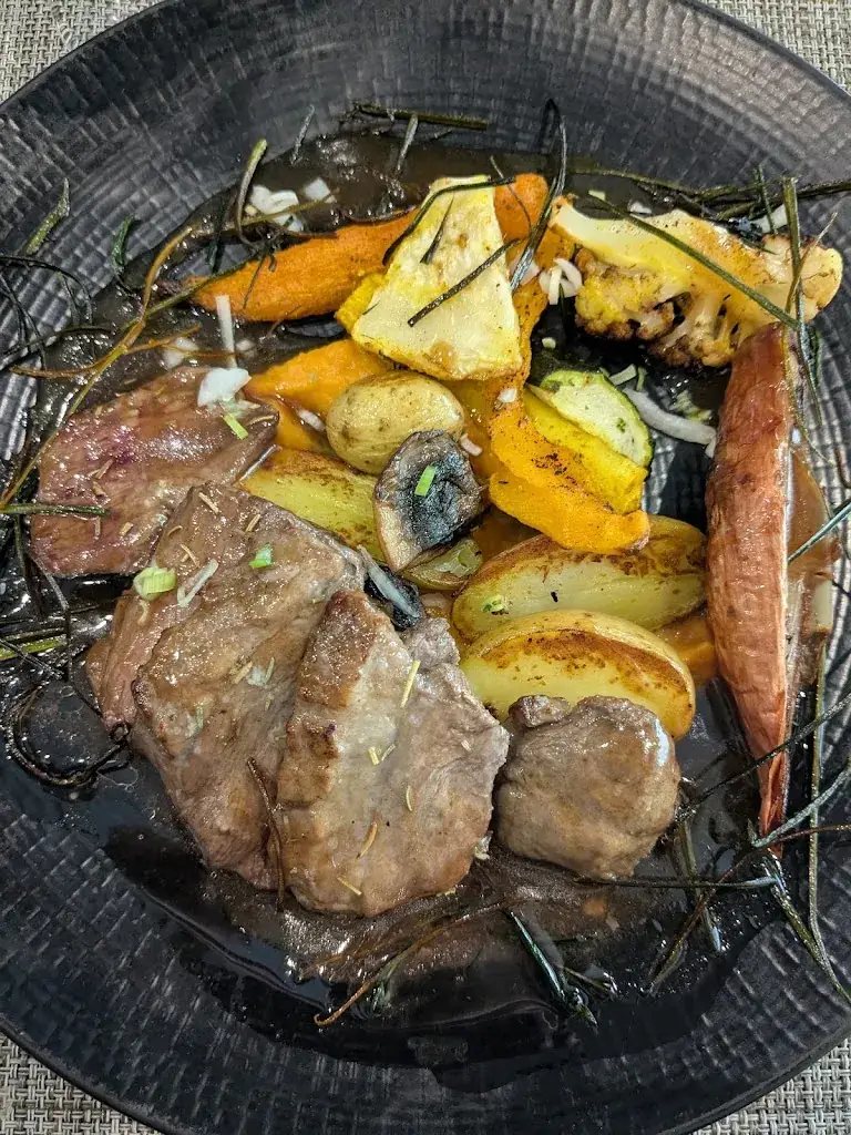 Amélie Delfosse _Le Nulle Part Ailleurs_Sommières_review