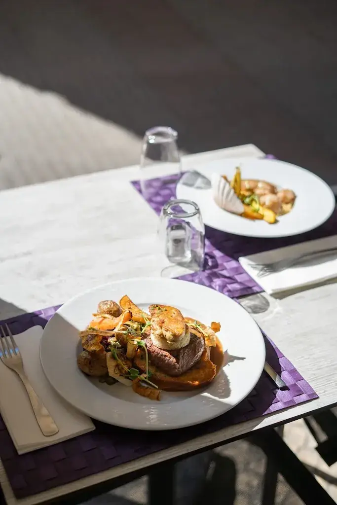 Le Nulle Part Ailleurs_Sommières_slider_image_2