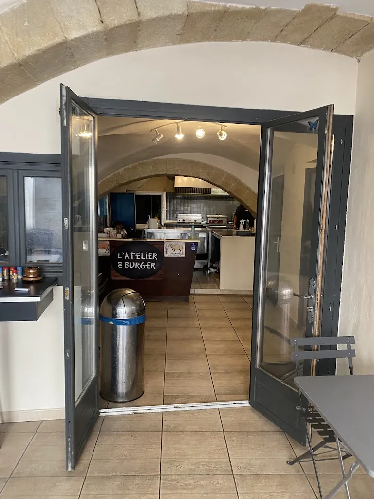 L'Atelier Du Burger Restaurant in Sommières