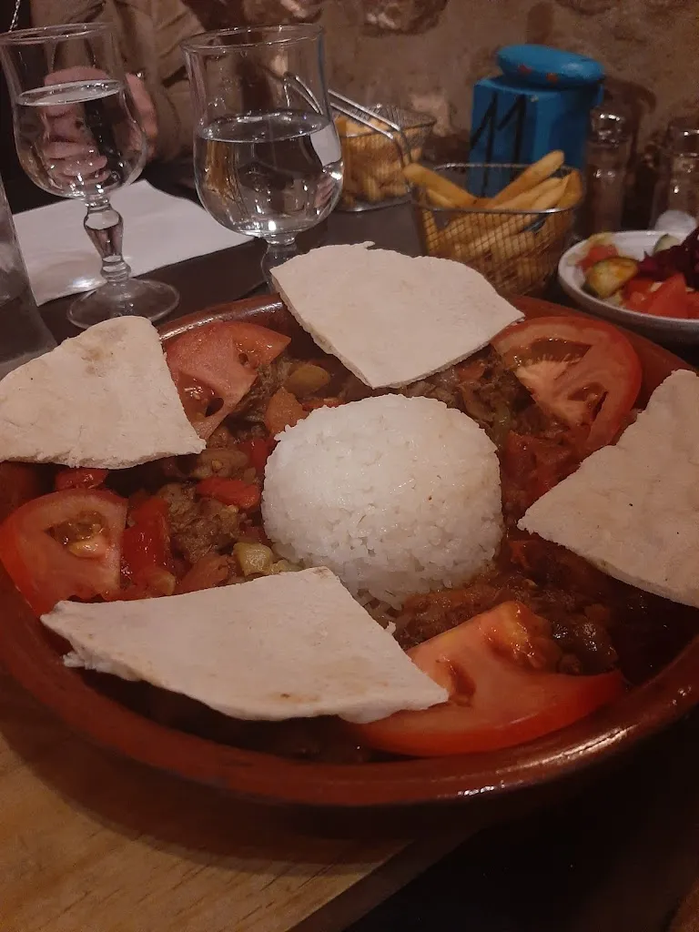 Matilde Beaud_La maison de la viande turquoise_Sommières_review