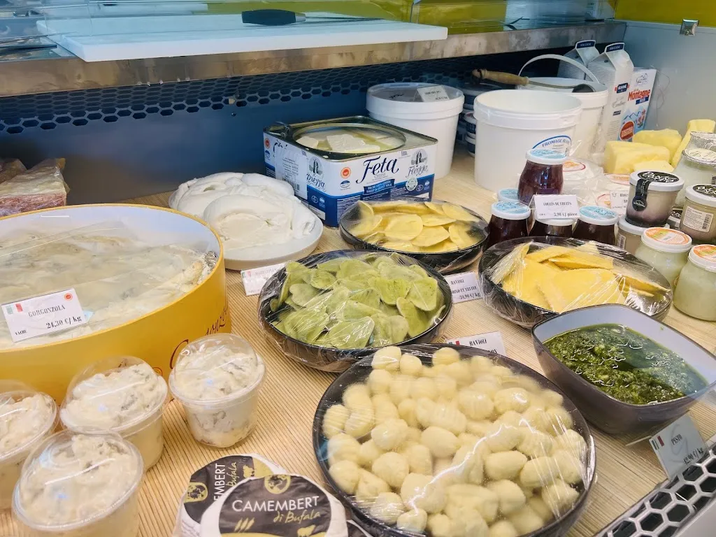 Fromagerie le Gaperon_Sommières_slider_image_3