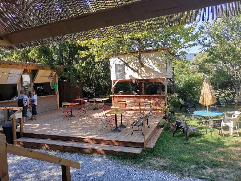 La Cabane de Menthon_Menthon-Saint-Bernard_slider_image_3