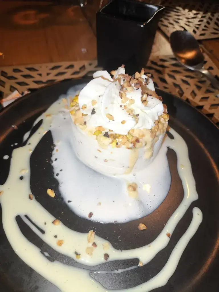 Riri_La table des z'amis_Torreilles_review