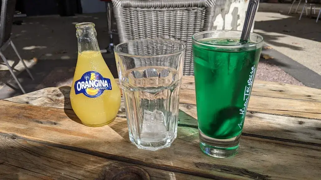 Le Tourb'art Café_Tourbes_slider_image_3