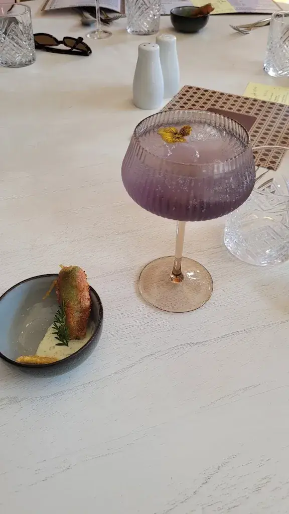 Emy_The Sketch_Tournefeuille_review