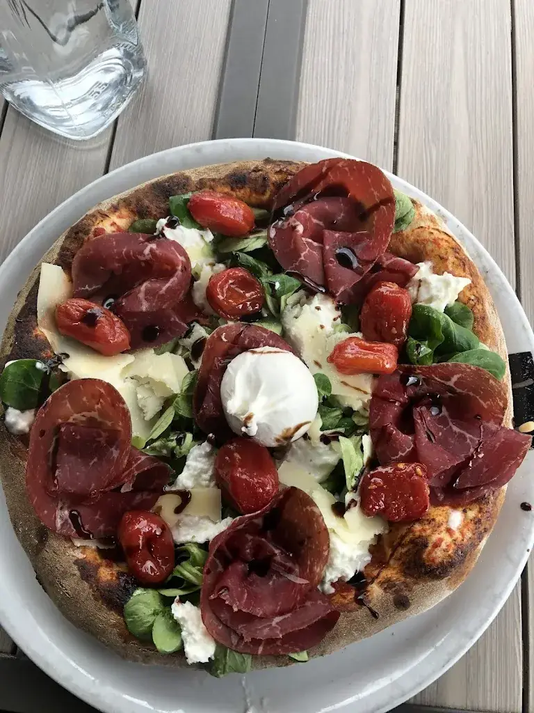 Isabelle Phillips_L'épi'zzas_Lalanne-Trie_review