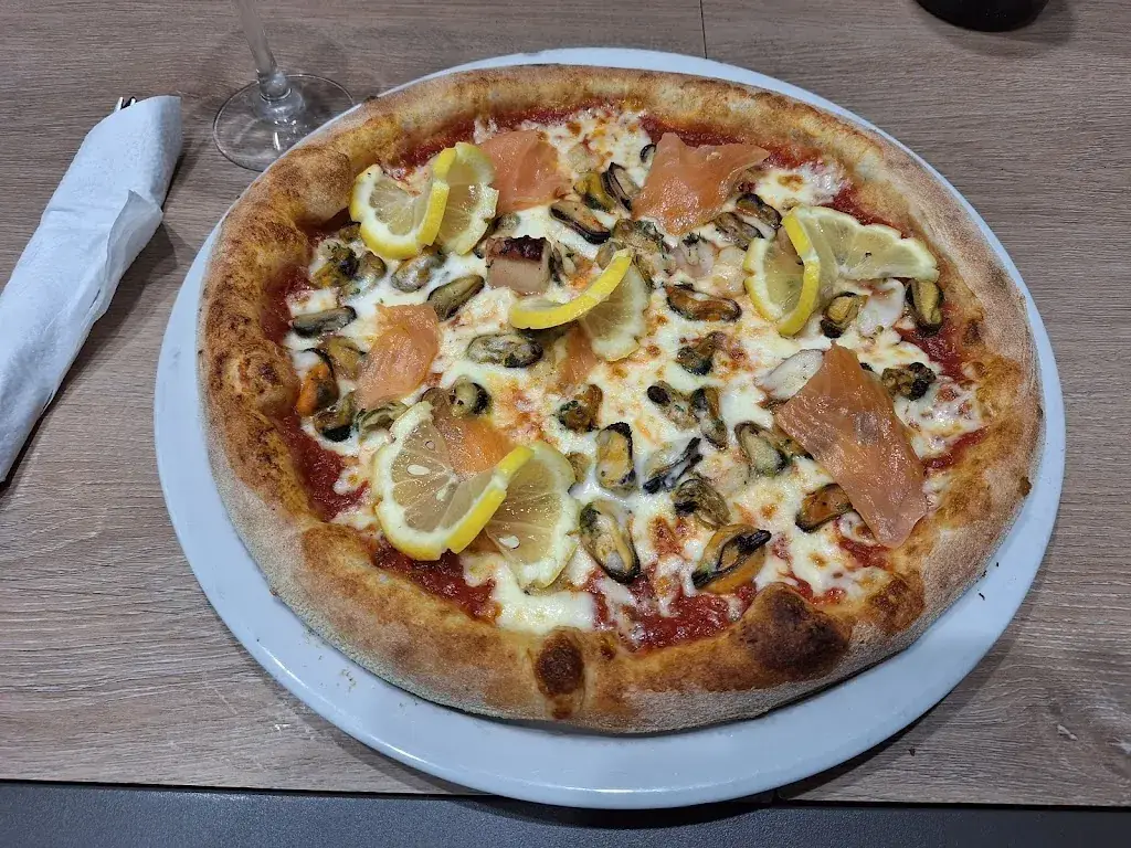 L'épi'zzas_Lalanne-Trie_slider_image_3