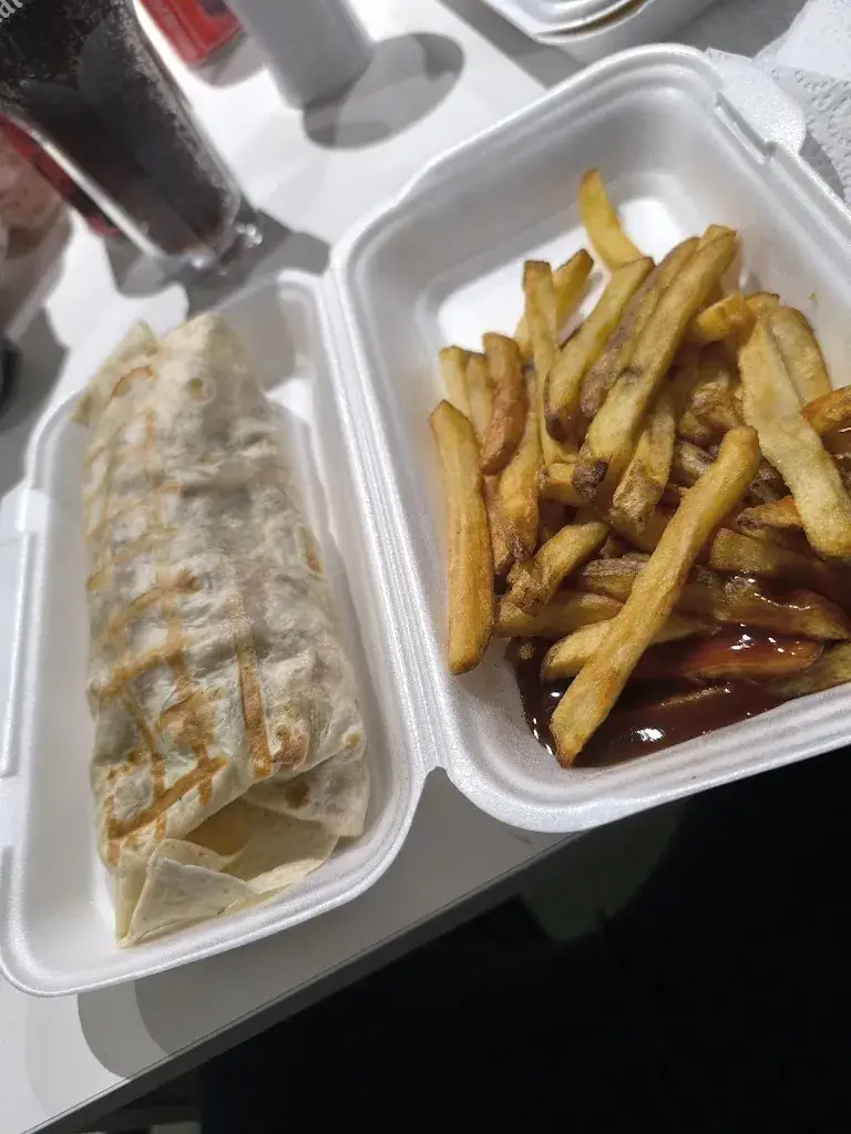 ruiz allan_Burger truck_Trouillas_review