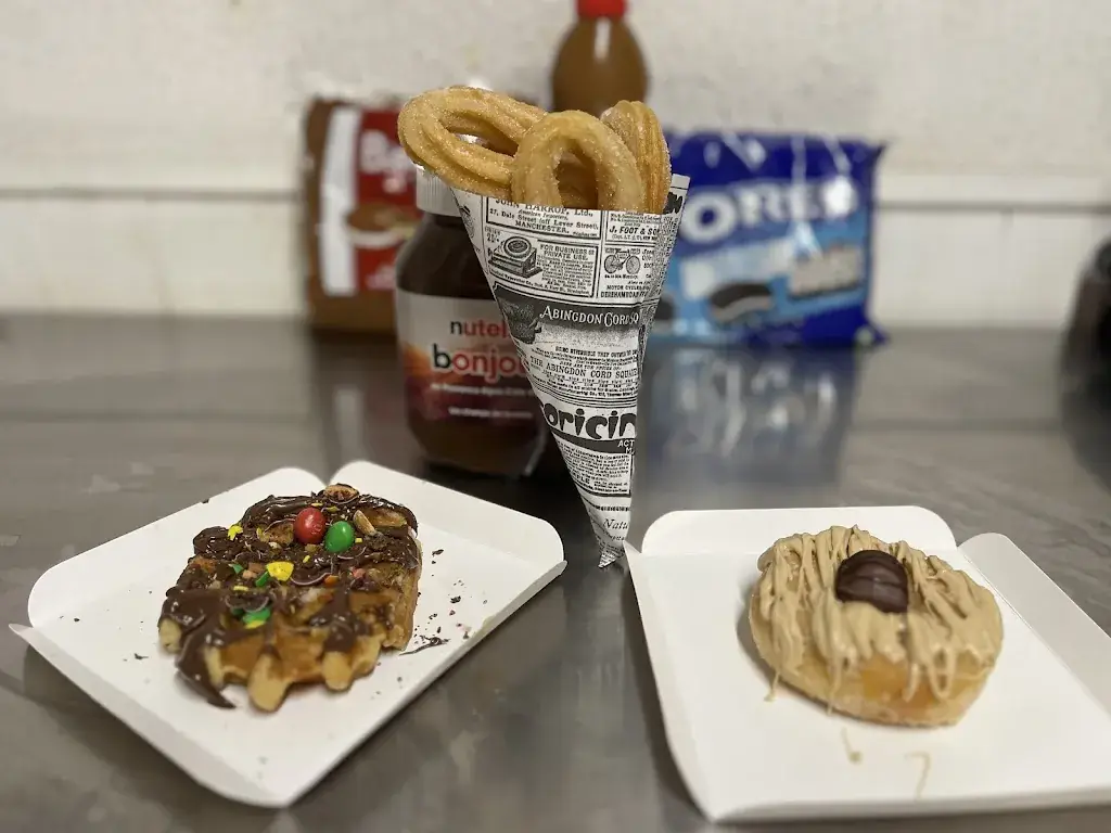 Burger truck restaurant in Trouillas