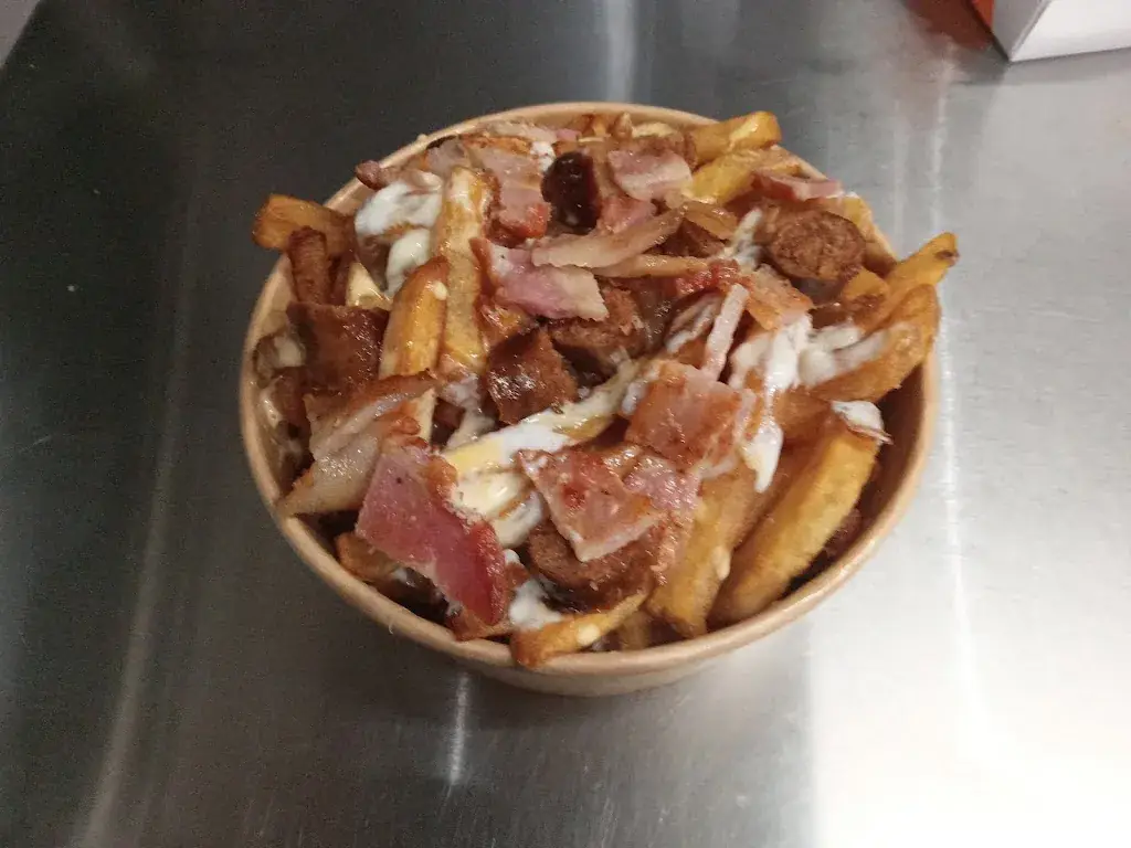 O' Plaisir Restaurant in Trouillas