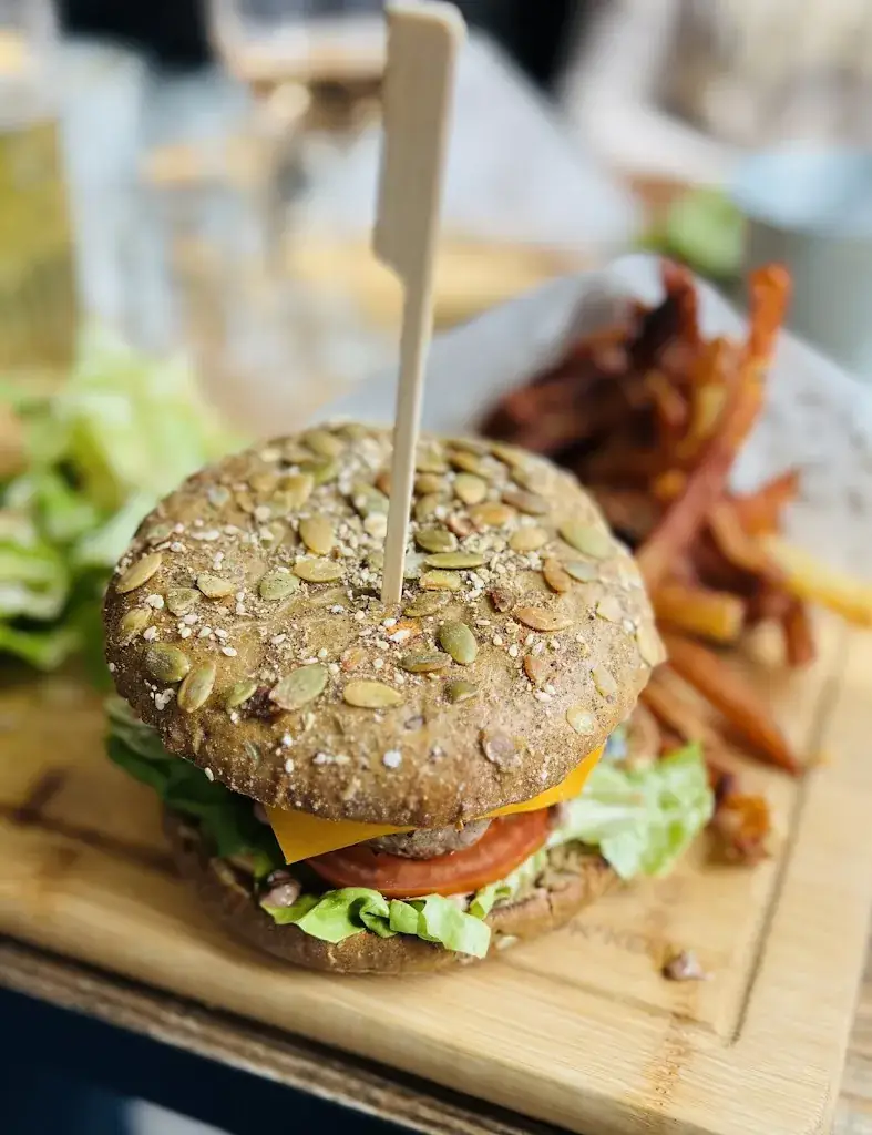 Jonathan_El Vino Bar-Restaurant_Bernis_review