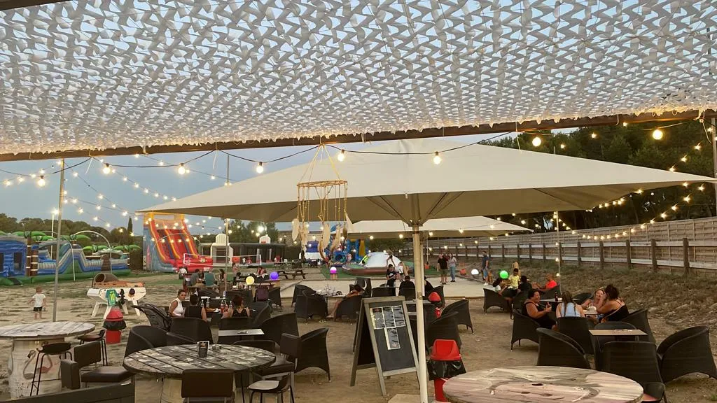 Chez Pierrot Family Park Calvisson Vergèze restaurant à Calvisson