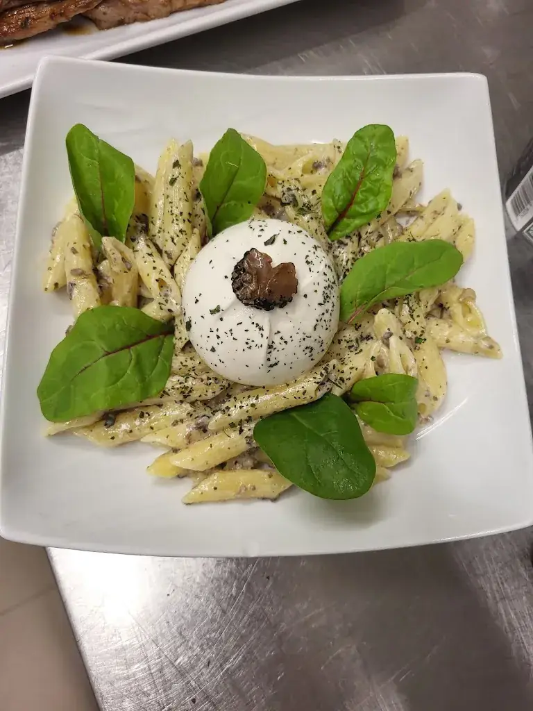 Bistro Mirabel_Mirabel-aux-Baronnies_slider_image_2