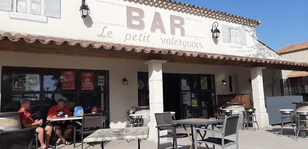 Le Petit Valerguois restaurant in Valergues