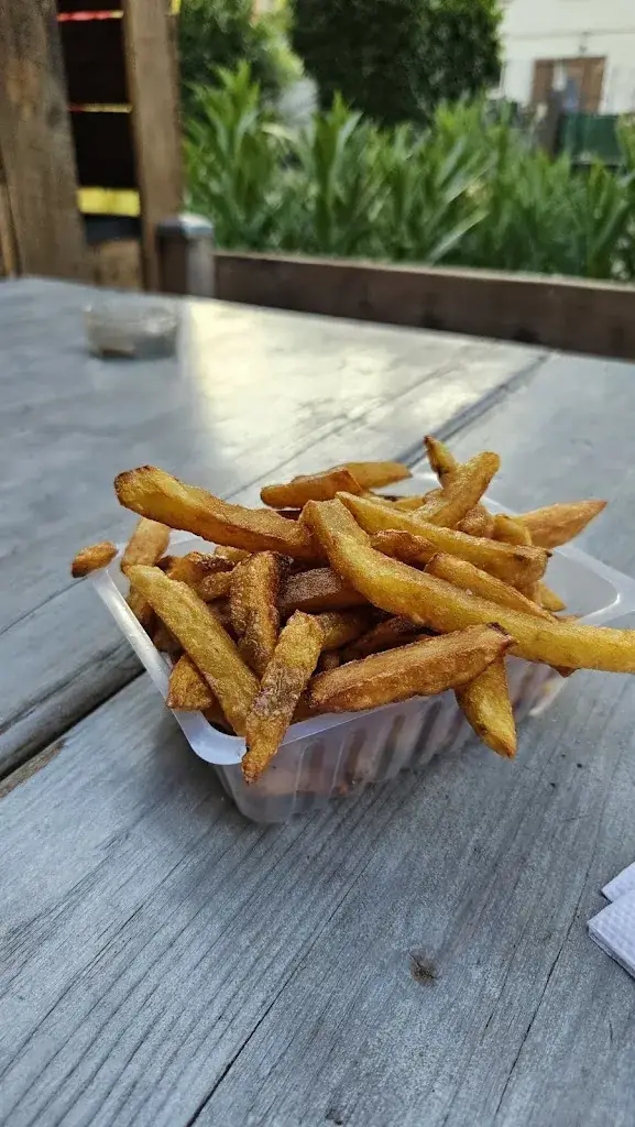 Stas Kraczka_Lolo Snack_Valergues_review