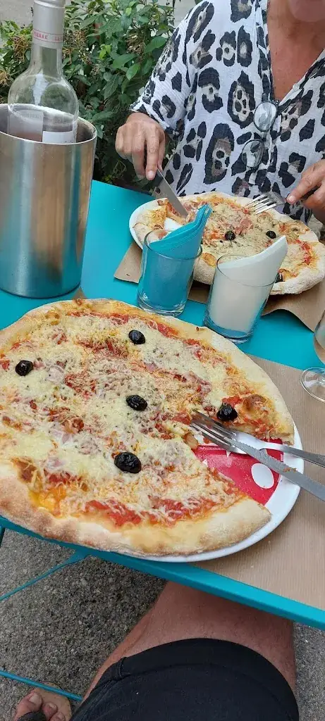 Klaas Mook_Pizzéria le Camalou_Vallabrègues_review