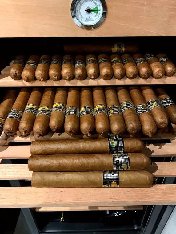 Yannick G Mac'Forell Mr le Baron_Bar snack Le Passage_Val-d'Aigoual_review