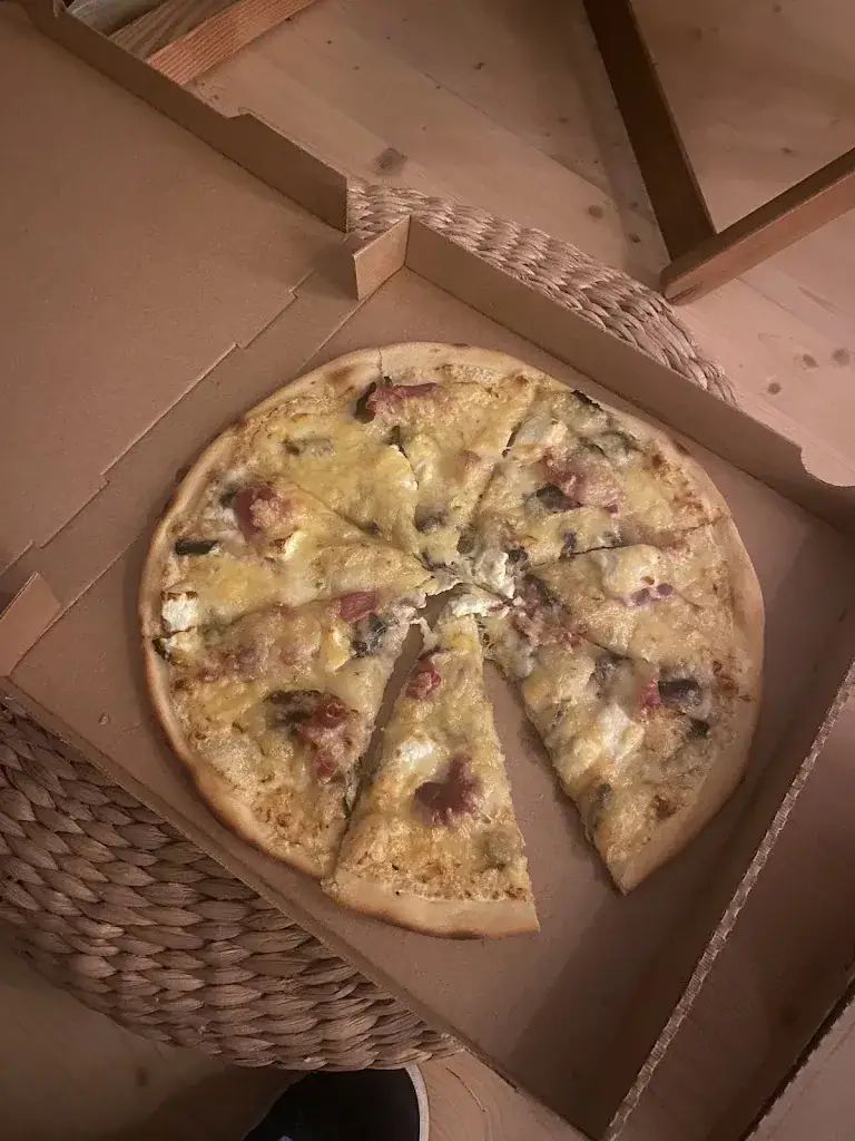 Menu_Pizza 4000 - Café du Siècle_Val-d'Aigoual_image_8