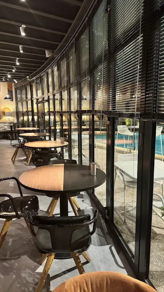 Khalid Jalli_Baieta_Valence_review