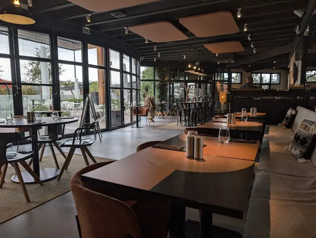 Baieta_Valence_slider_image_3