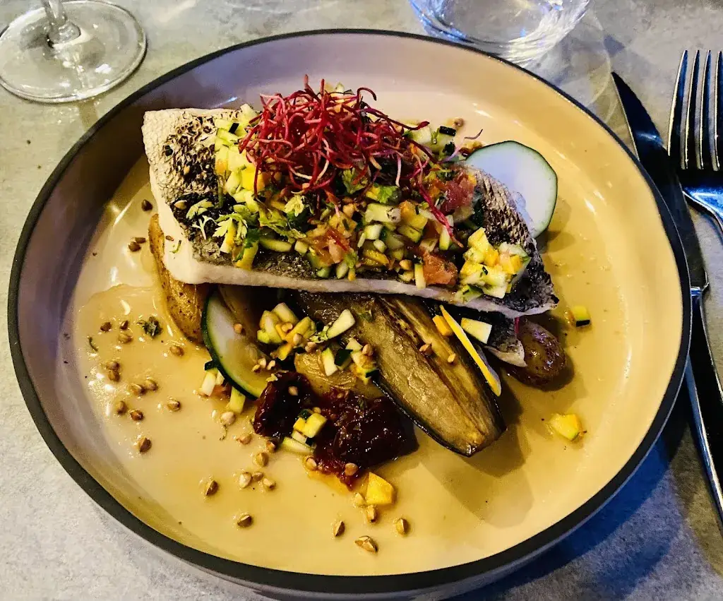 Sebetemi Dms_Ici et là Cave à manger - Restaurant à Valence_Valence_reseña