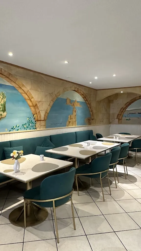 laila zahidi_Le Cèdre_Valence_review