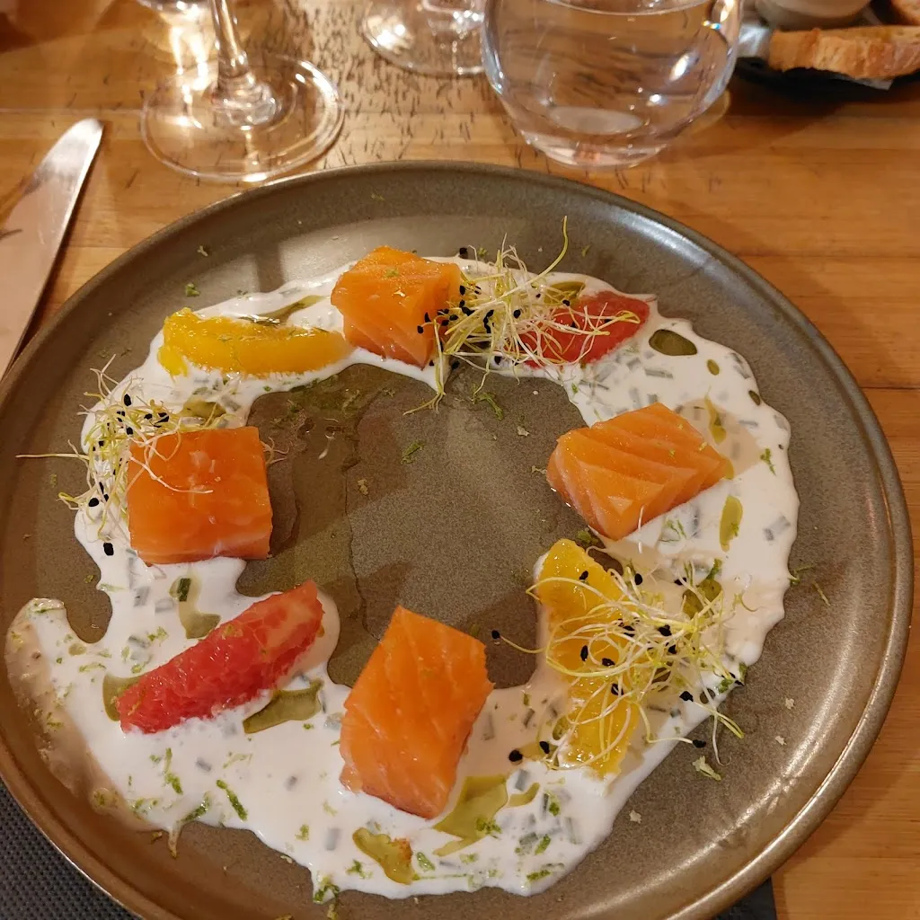 Menu_Table 10_Valence_image_9