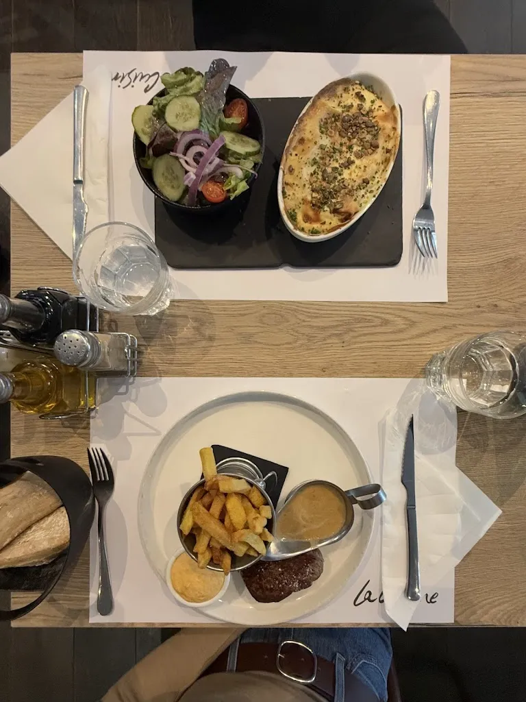 Eliza Fara_La Cuisine_Valence_recensione