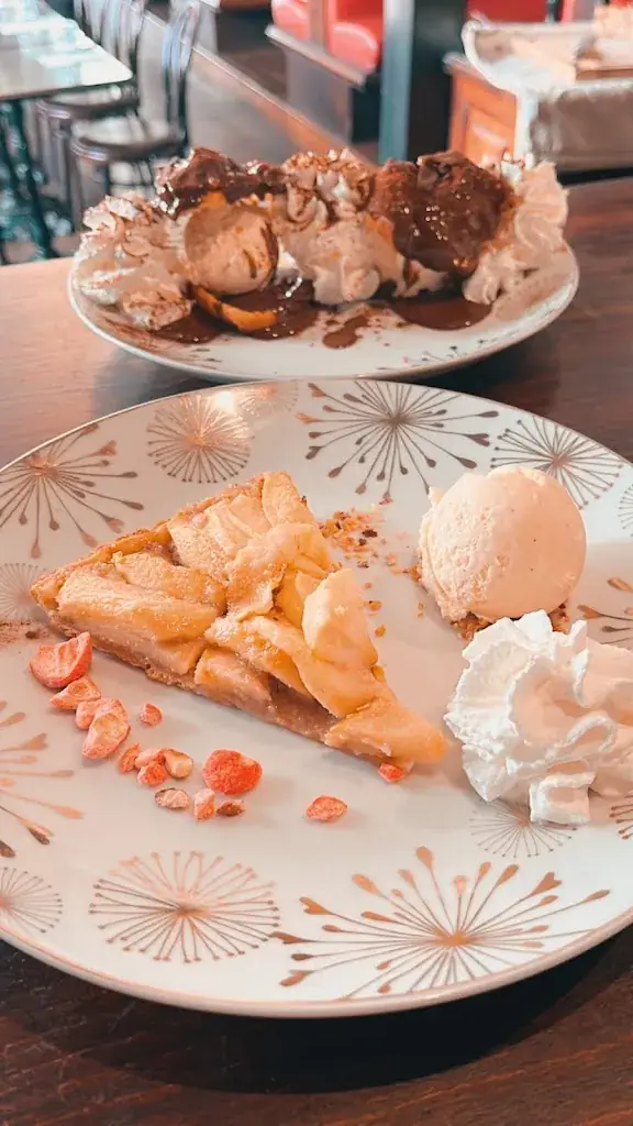 Le Siècle Valence - Café & Brasserie_Valence_slider_image_2