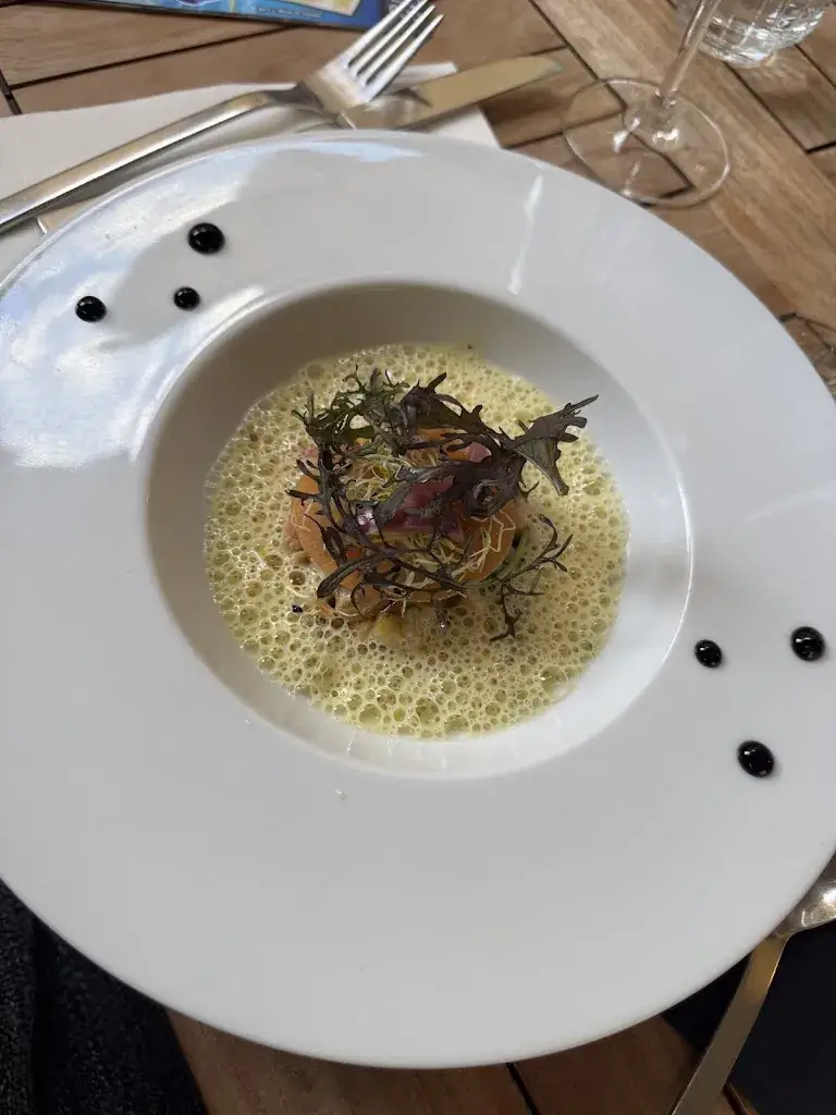 Emily Sims_TEN_Uzès_review