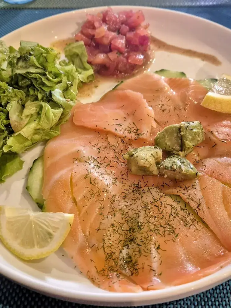 Emmanuel GUILLOT_Copains comme Cochon_Uzès_review