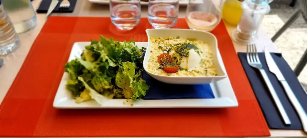 Annett Niebuhr_Copains comme Cochon_Uzès_review