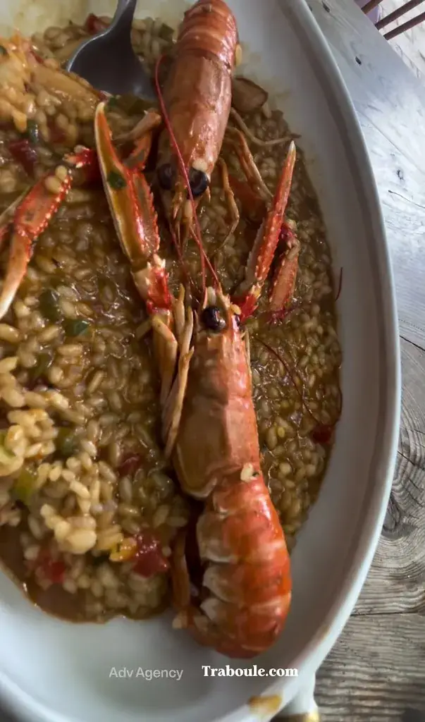 Les Insolents_Uzès_slider_image_2