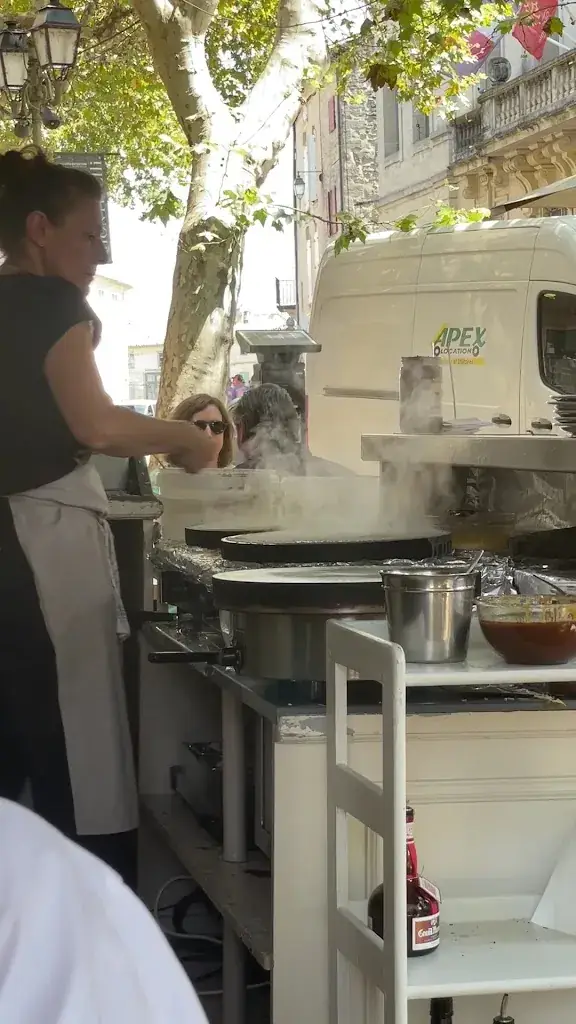 Andrea Guerra_Crêperie La bolée_Uzès_review