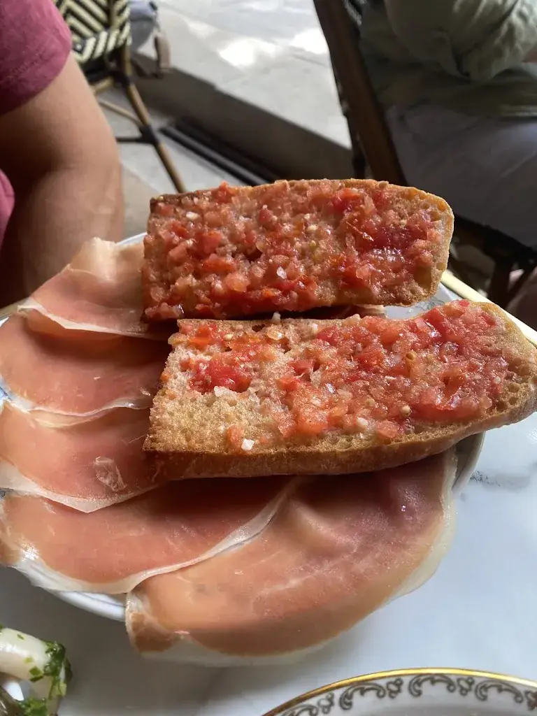 Menü_La Famille_Uzès_Bild_6