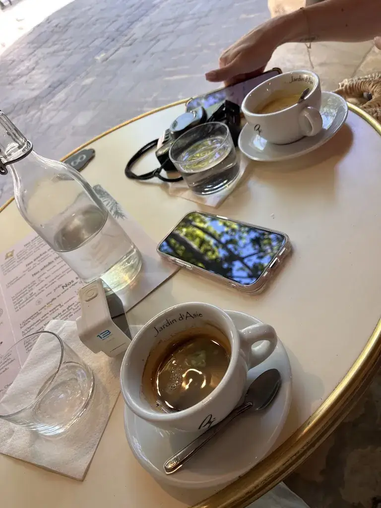 Anupam Chakraborty_La fabrica glacerie Uzètienne_Uzès_review