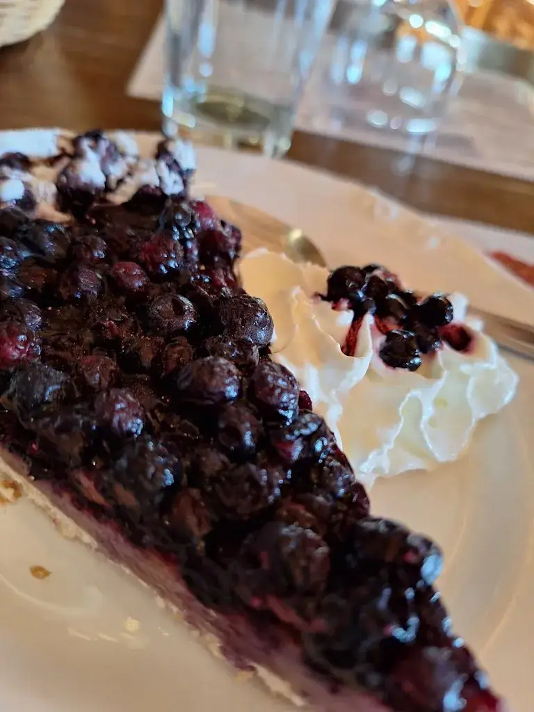 Barbara Tharin_Auberge de Sommand_Mieussy_review