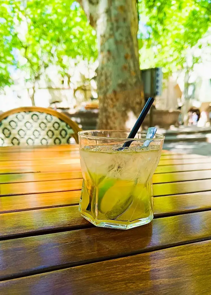 MARGARITA_Uzès_slider_image_3